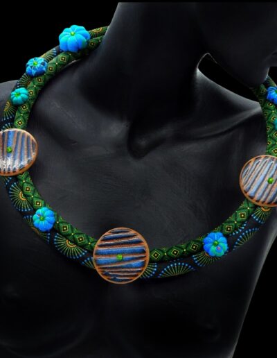 Statement jewelry